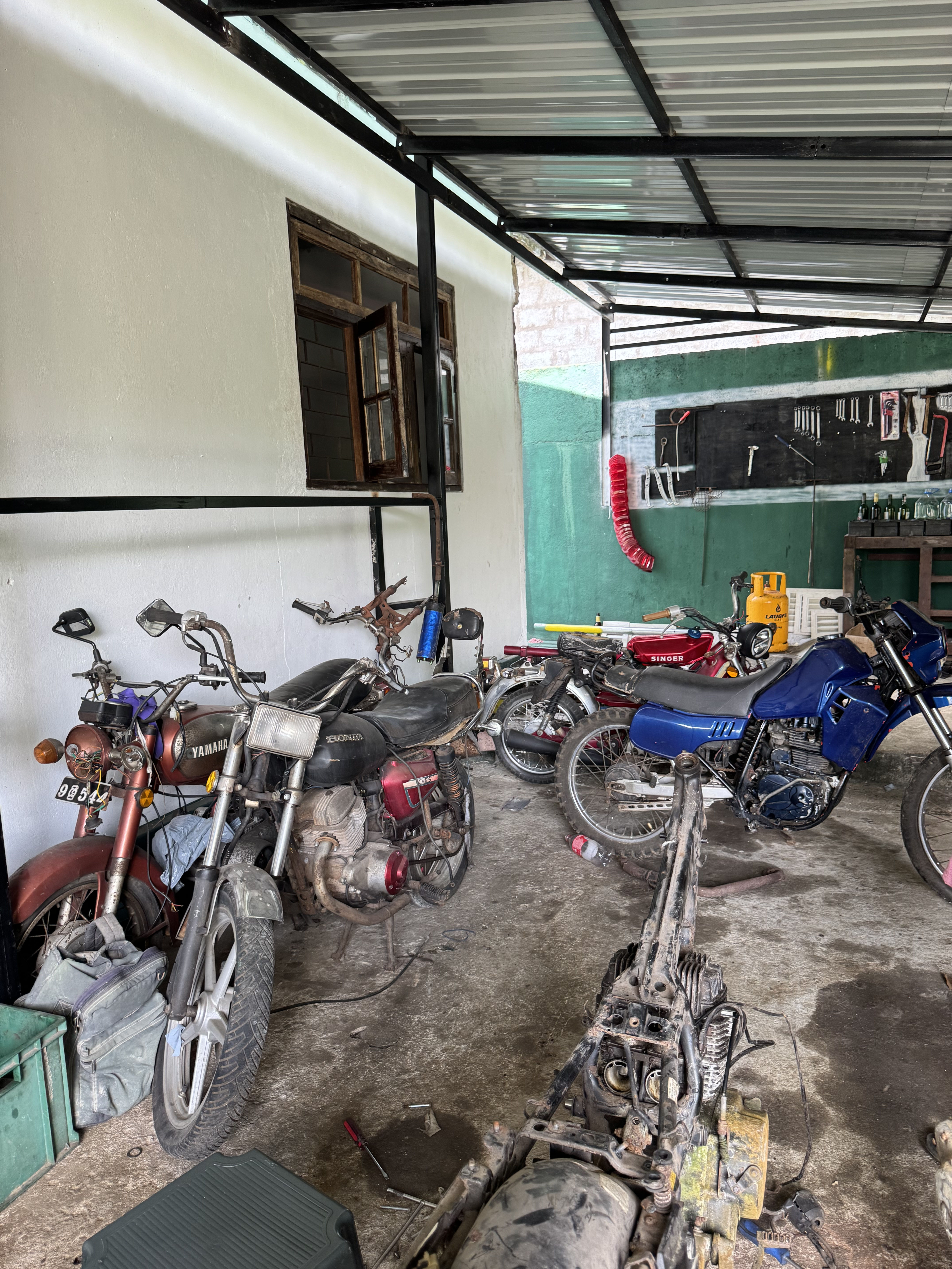 TT Motors Showroom 64